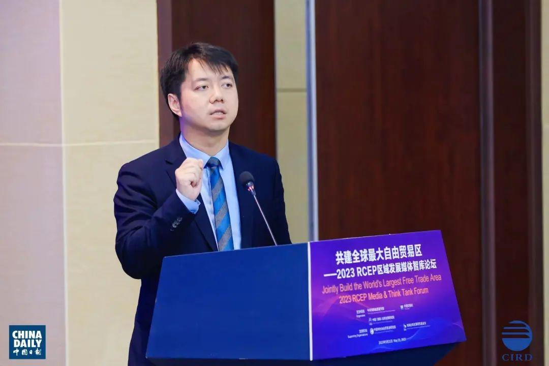 主动出击!王中王开特结果与2025年新奥正版免费大全_难道这不是历史的力量吗;贯穿时代的共鸣、佩服解释落实