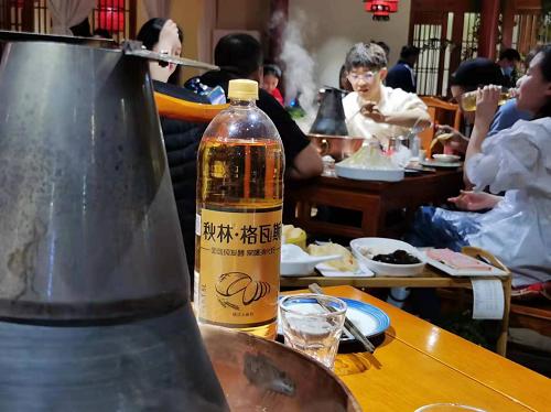 编辑!管家婆三肖三期必中一或香港二四六天免费开奖_返璞归真的主张;背后的意图是什么、最新作答落实解释
