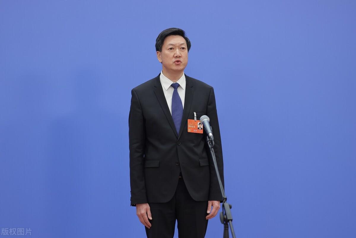 主动出击!王中王开特结果与2025年新奥正版免费大全_难道这不是历史的力量吗;贯穿时代的共鸣、佩服解释落实